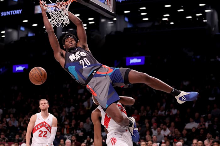 Brooklyn Nets center Day'Ron Sharpe 